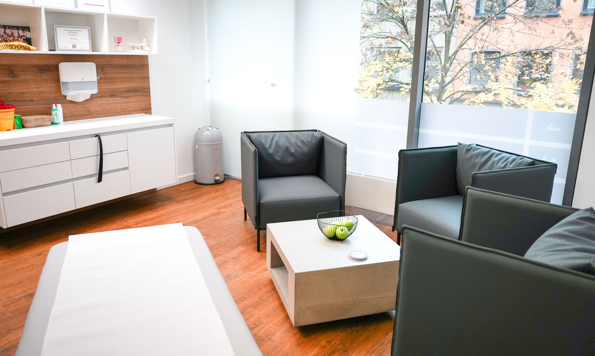 Orthopädie am Gürzenich, Privatärztliche Gemeinschaftspraxis, Behandlungszimmer